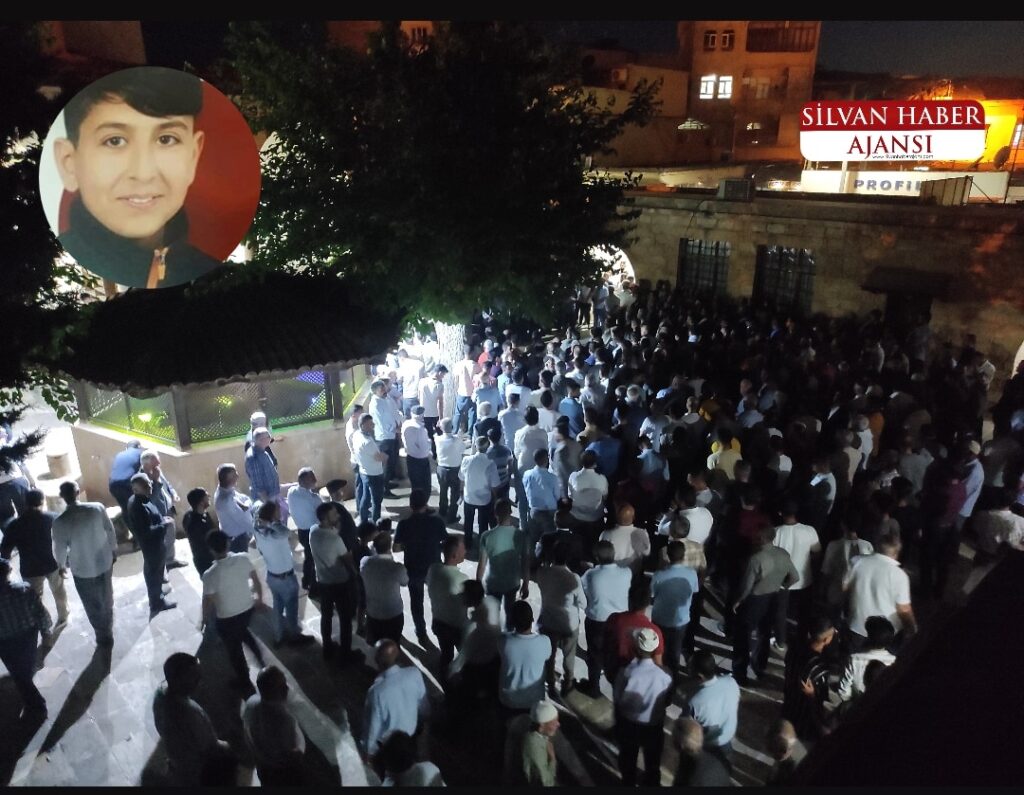 Dicle Nehrinde Boğulan Genç Defnedildi