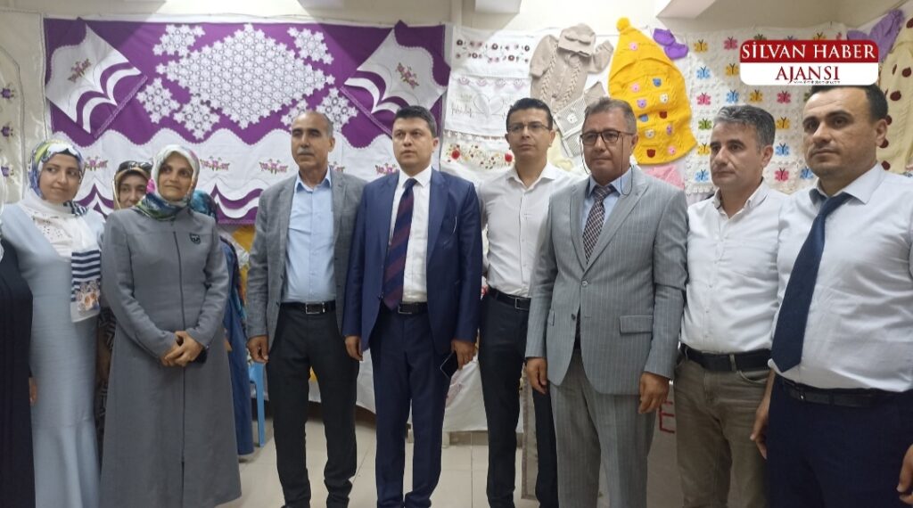 Silvan’da Halk Eğitim Yıl Sonu Sergisi Açtı