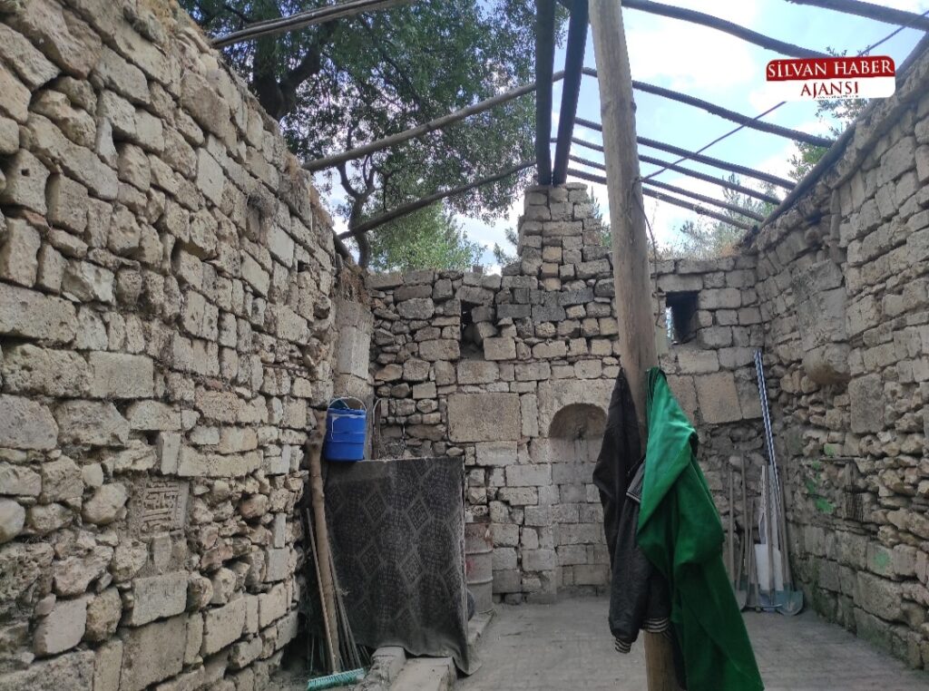 Anadolu’nun İlk Mescidi Yıkılma Noktasında