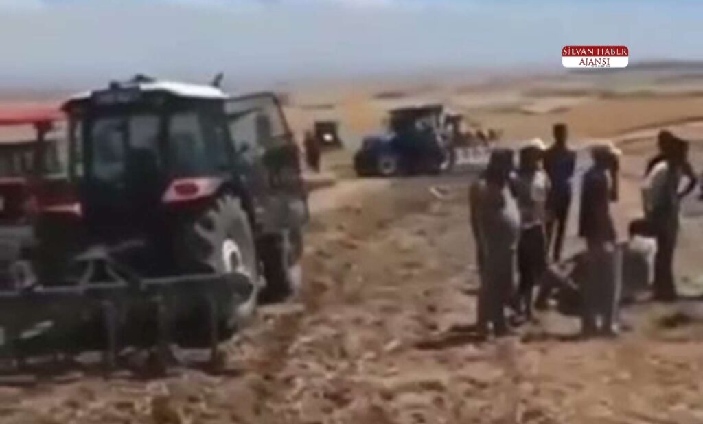 Biçerdöverden Çıkan Kıvılcım 50 Dönümlük Buğday Tarlasını Küle Çevirdi