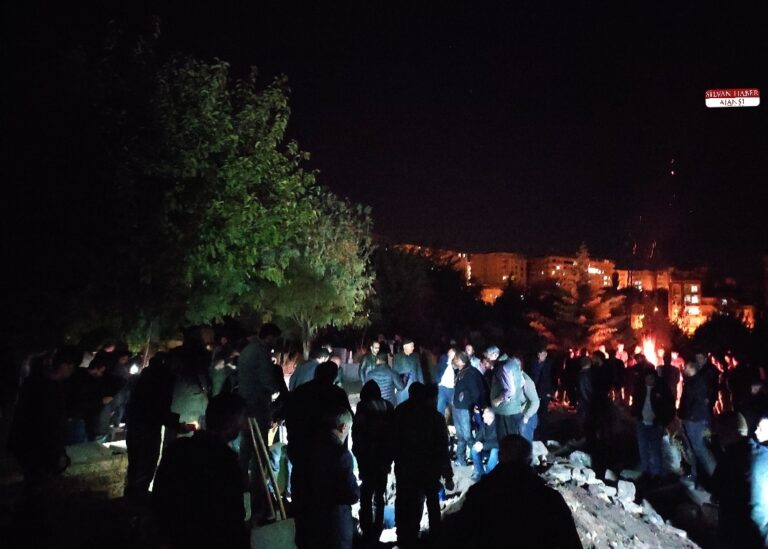 Şehir Mezarlıklarında Aydınlatma Yok