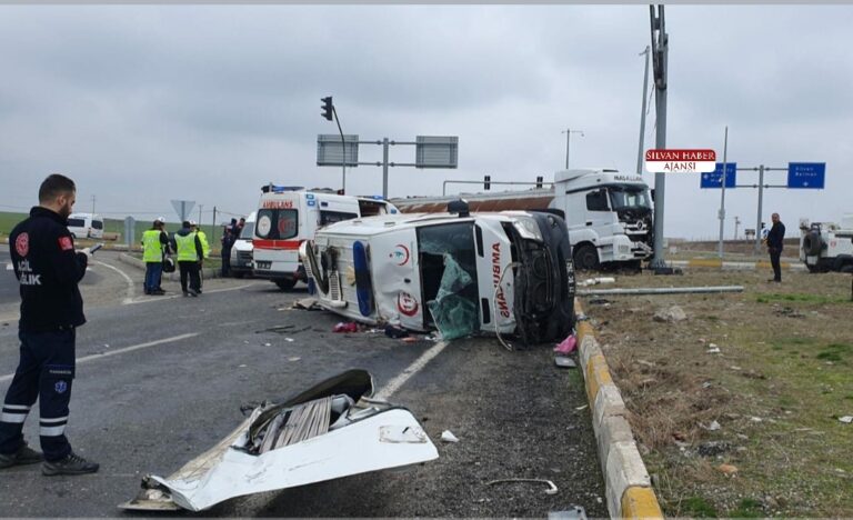 Silvan Diyarbakır Yolunda Tanker Aracı ile Ambulans Çarpıştı: 1 Ölü