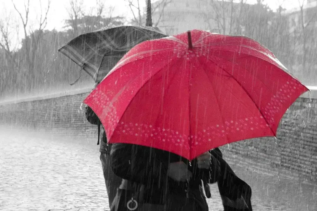 Meteorolojiden “Çok Kuvvetli Ve Şiddetli” Yağış Uyarısı