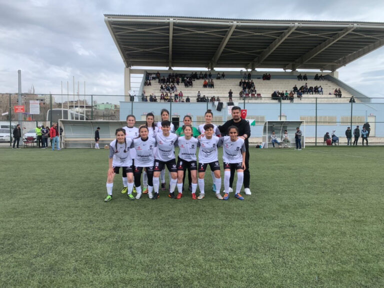 Silvan Spor Beraber Kaldı