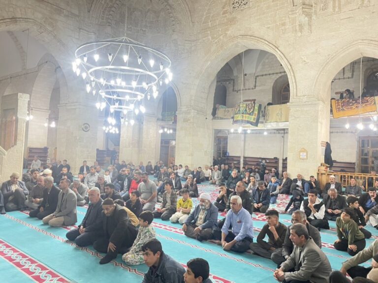 Kadir Gecesi Silvan’da Coşkuyla İhya Edildi