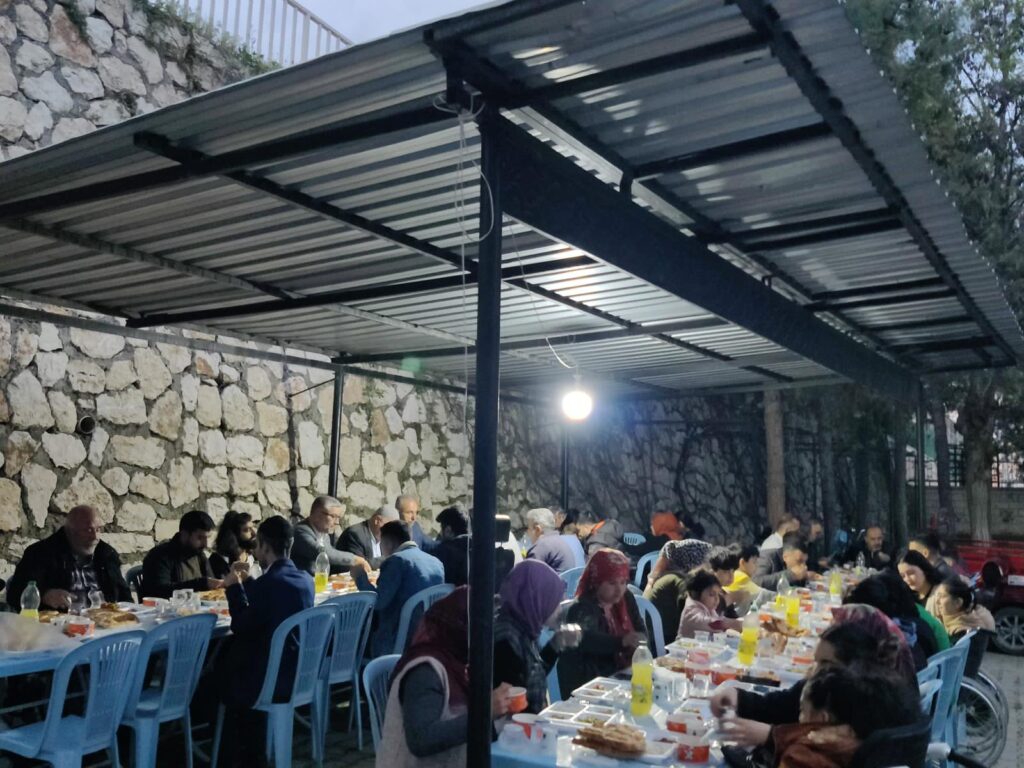 Engelliler İle İftarda Buluştu