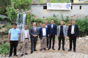 Silvan Keklikdere Mahallesinde Çiftçilere Sulama Kanalı Yapılıyor