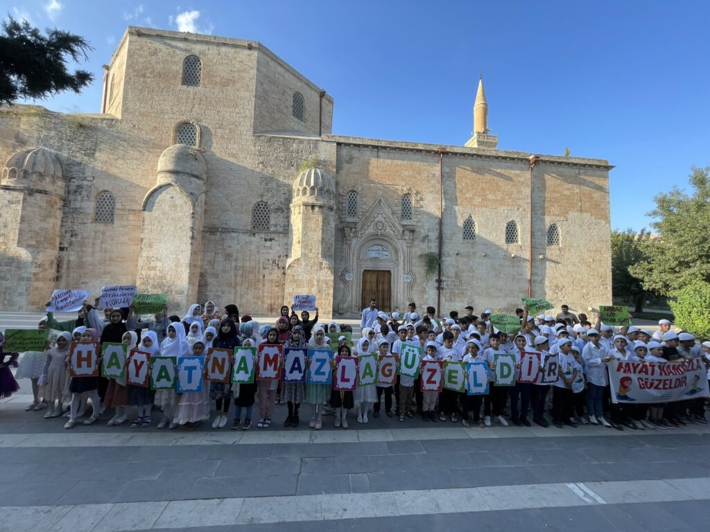 Silvan’da Çocuklar Hayat Namazla Güzeldir Dedi