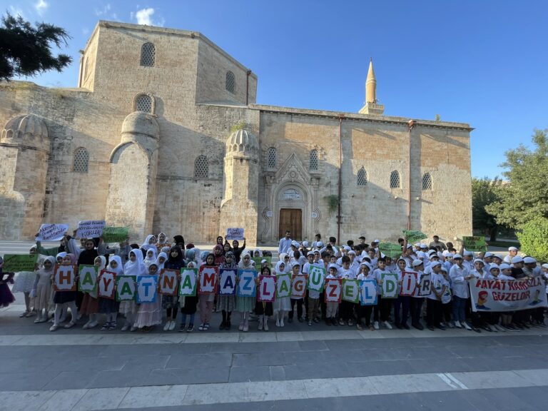 Silvan’da Çocuklar Hayat Namazla Güzeldir Dedi