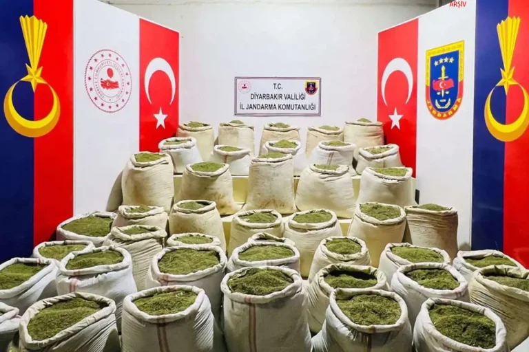 Diyarbakır’da 2 ton 121 Kilogram Esrar Ele Geçirildi