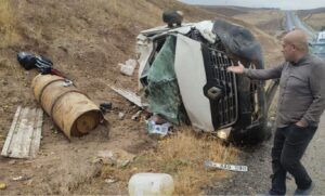 Silvan’da Klor Taşıyan Kamyonet Kaza Yaptı