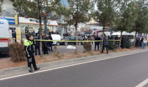 Kamyonun Altında Ezilen Motosikletli Sağlık Çalışanı Vefat Etti