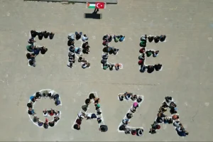 Silvan’da öğrenciler “Gazze” koreografisi oluşturdu